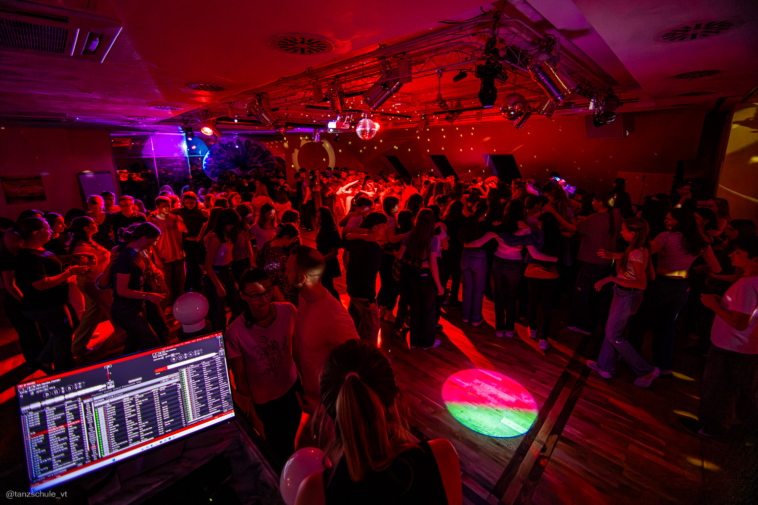 20240420 Huckepack Tanzparty 3374